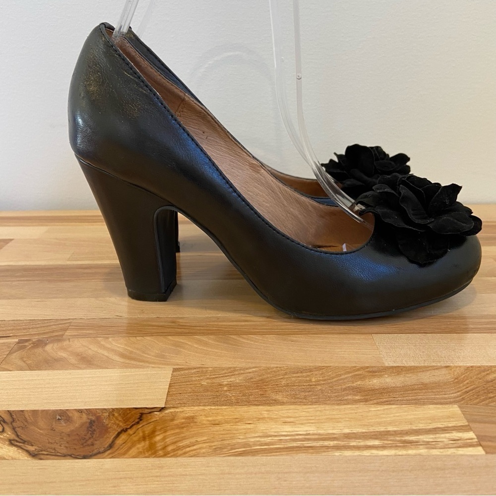 Miz Mooz black heeled shoes pump floral applique genuine leather handcrafted 6.5 - Picture 4 of 16